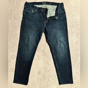 Banana Republic Travel Jean